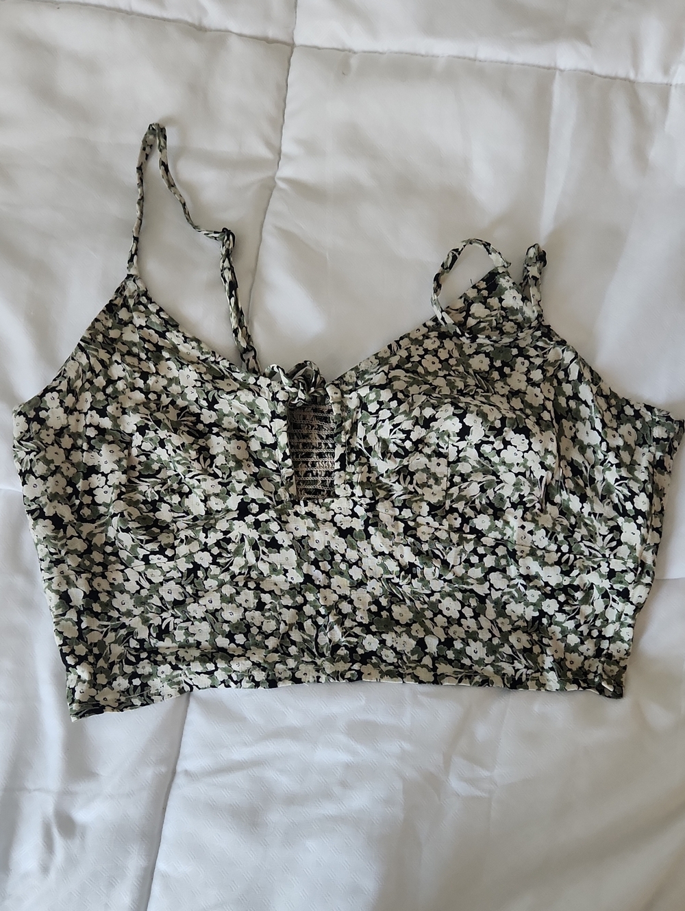 Floral Lace-Front Cropped Cami Top - Green White